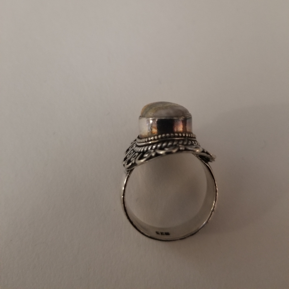 Beautiful Ring - image 5